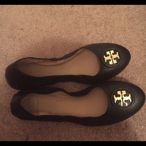 NWOT Authentic Tory Burch Black Leather Flats!